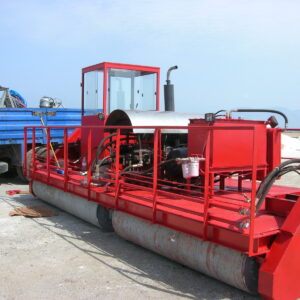 Crystallizers and saltworks compacting roller